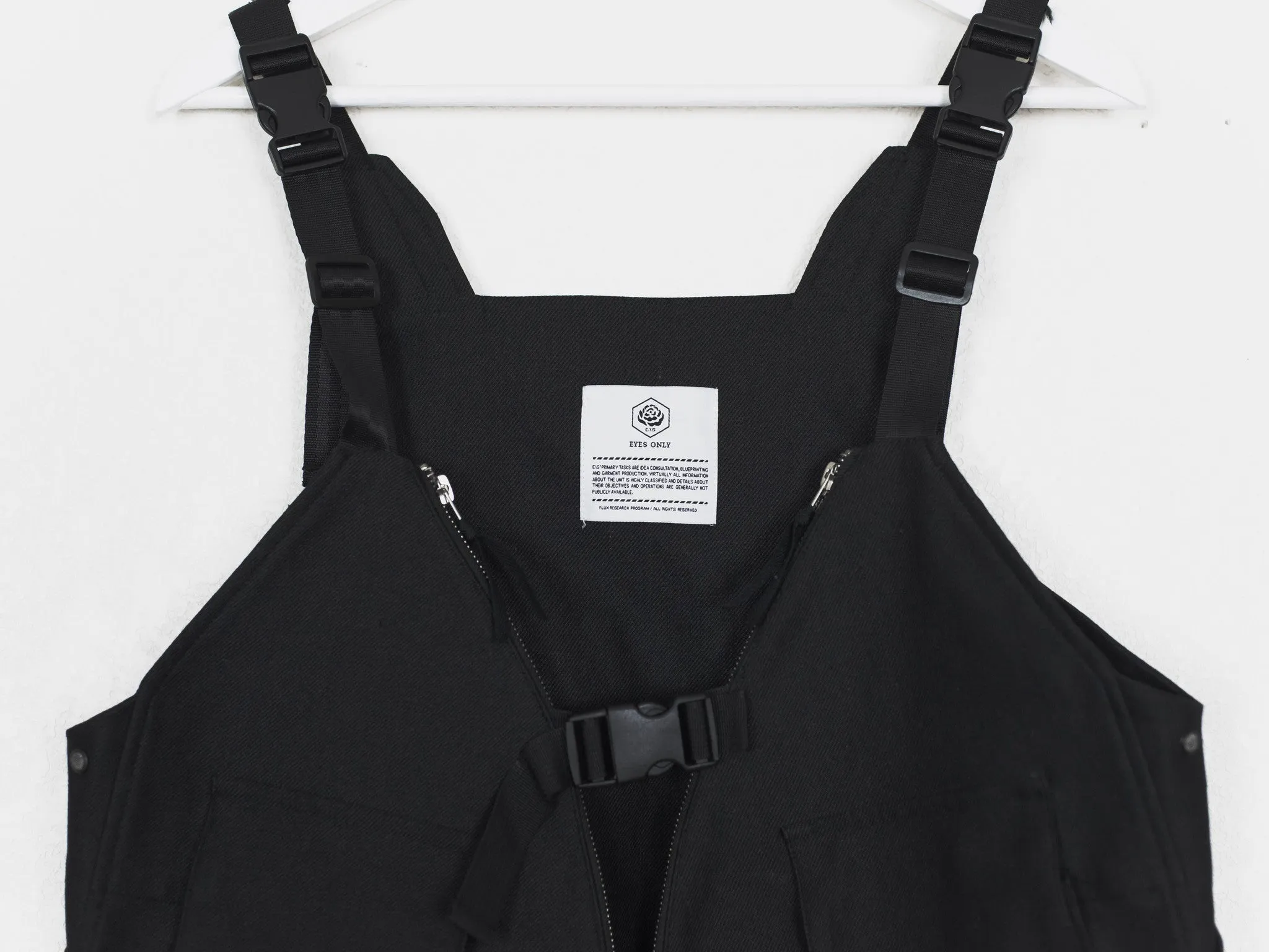 Guerrilla Group Engram Multi-Chamber Vest