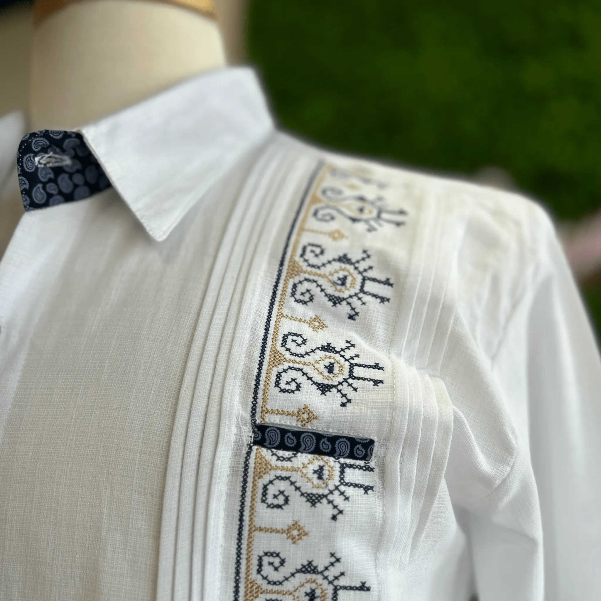 Men's Long Sleeve Linen Guayabera - Paisley